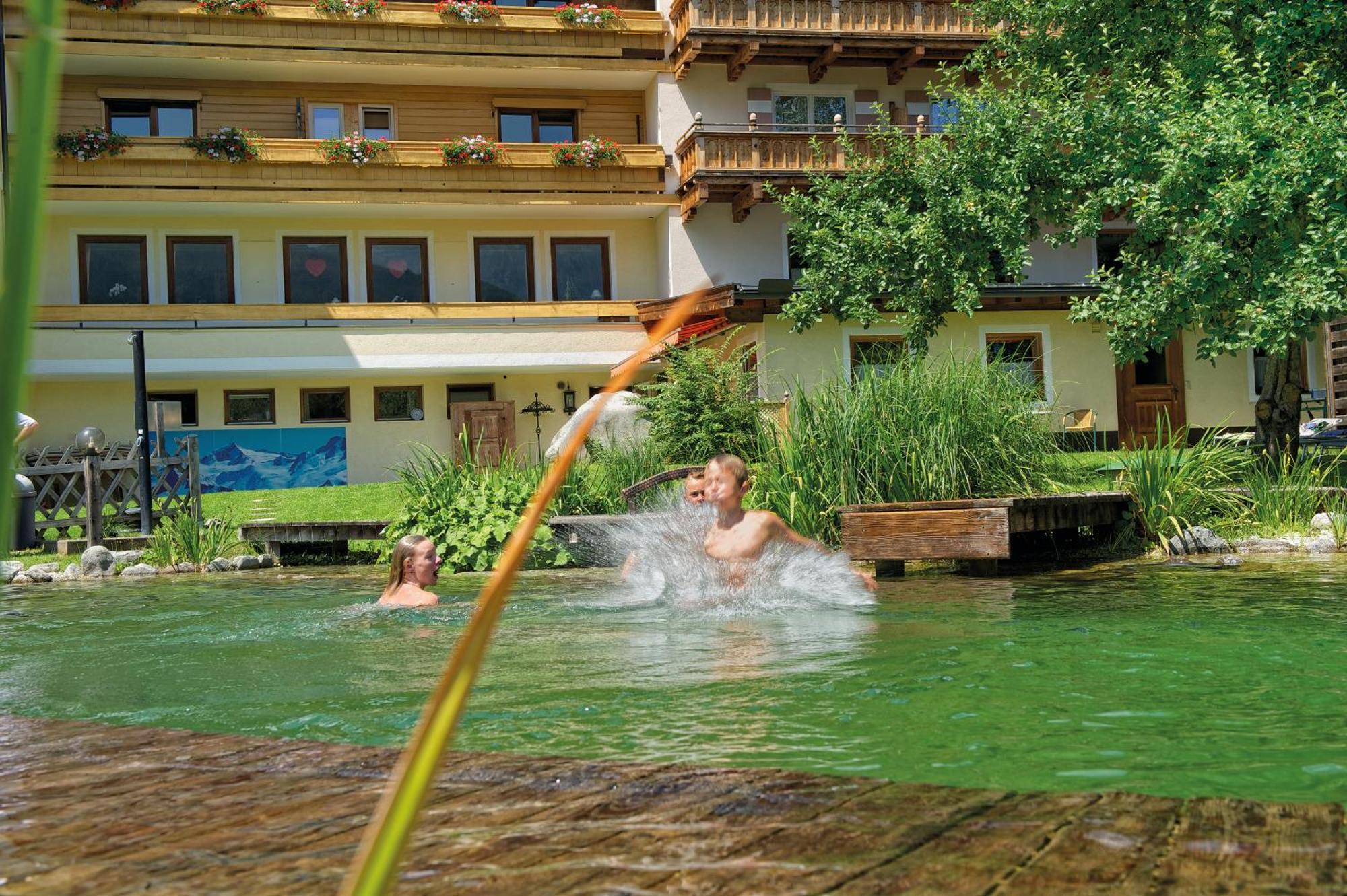 Hotel Steiger Neukirchen am Grossvenediger Exterior photo